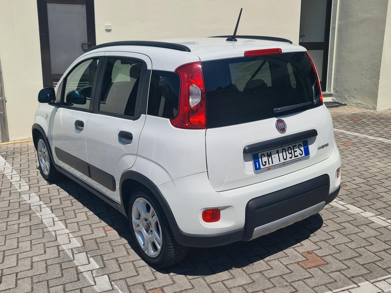 Fiat Panda 1.0 FireFly S&S Hybrid City Life - prezzo reale