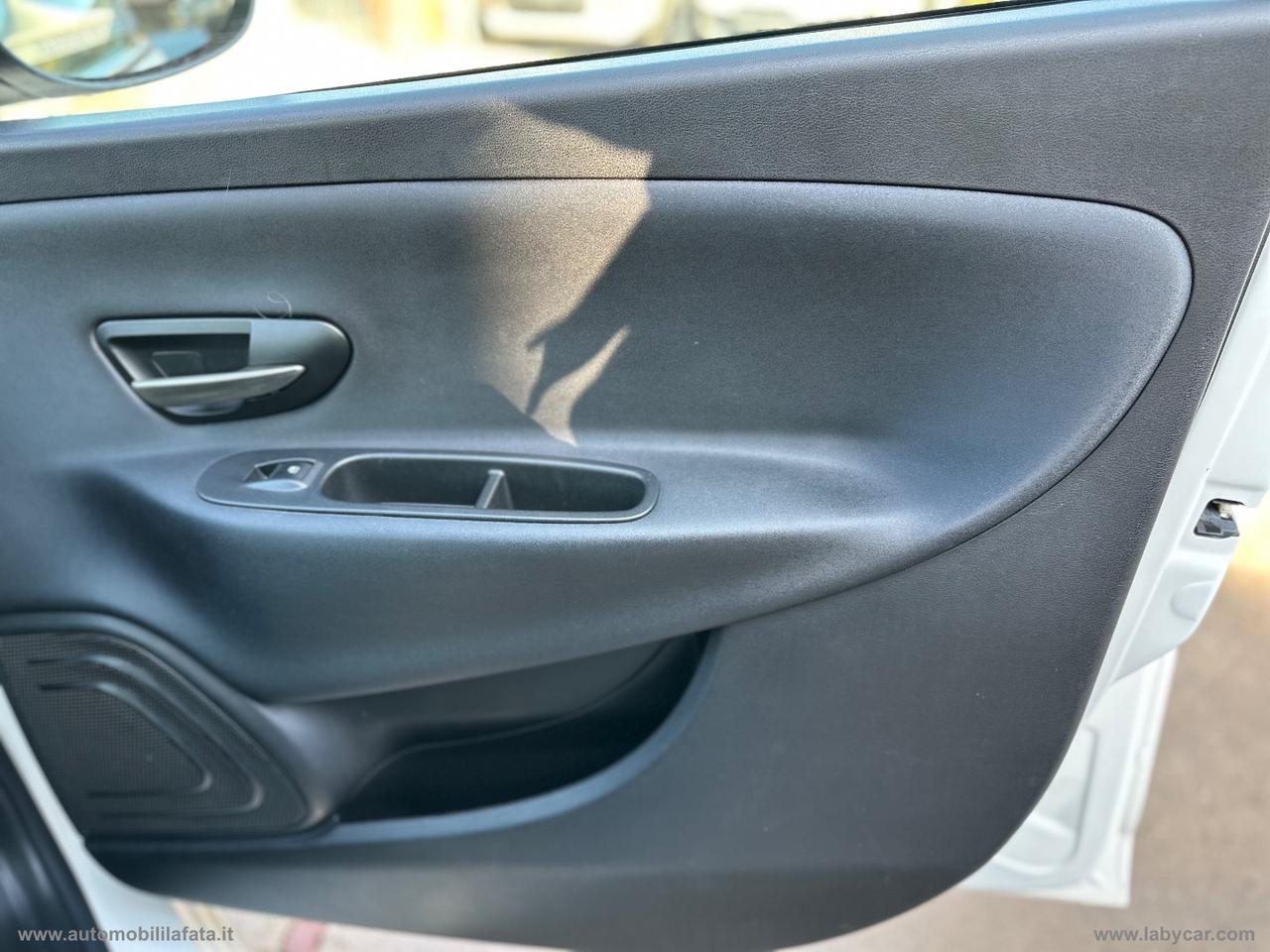 LANCIA Ypsilon 1.0 FireFly 5p.S&S Hyb. Eco Gold HYBRID IDEALE PER NEOPATENTATI