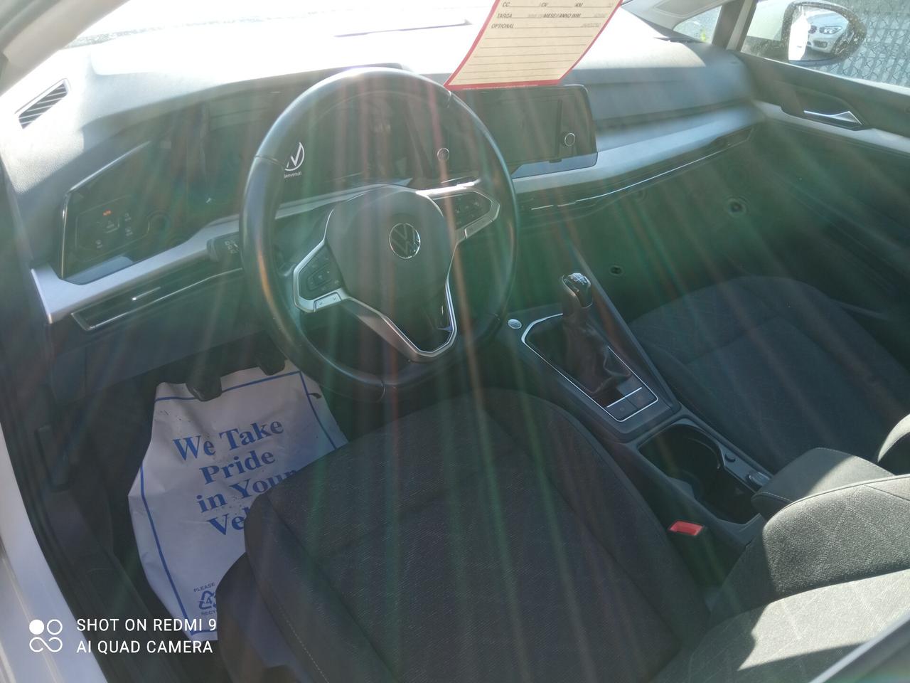 Volkswagen Golf 8 2.0 TDI SCR LIFE DSG 116CV 5P