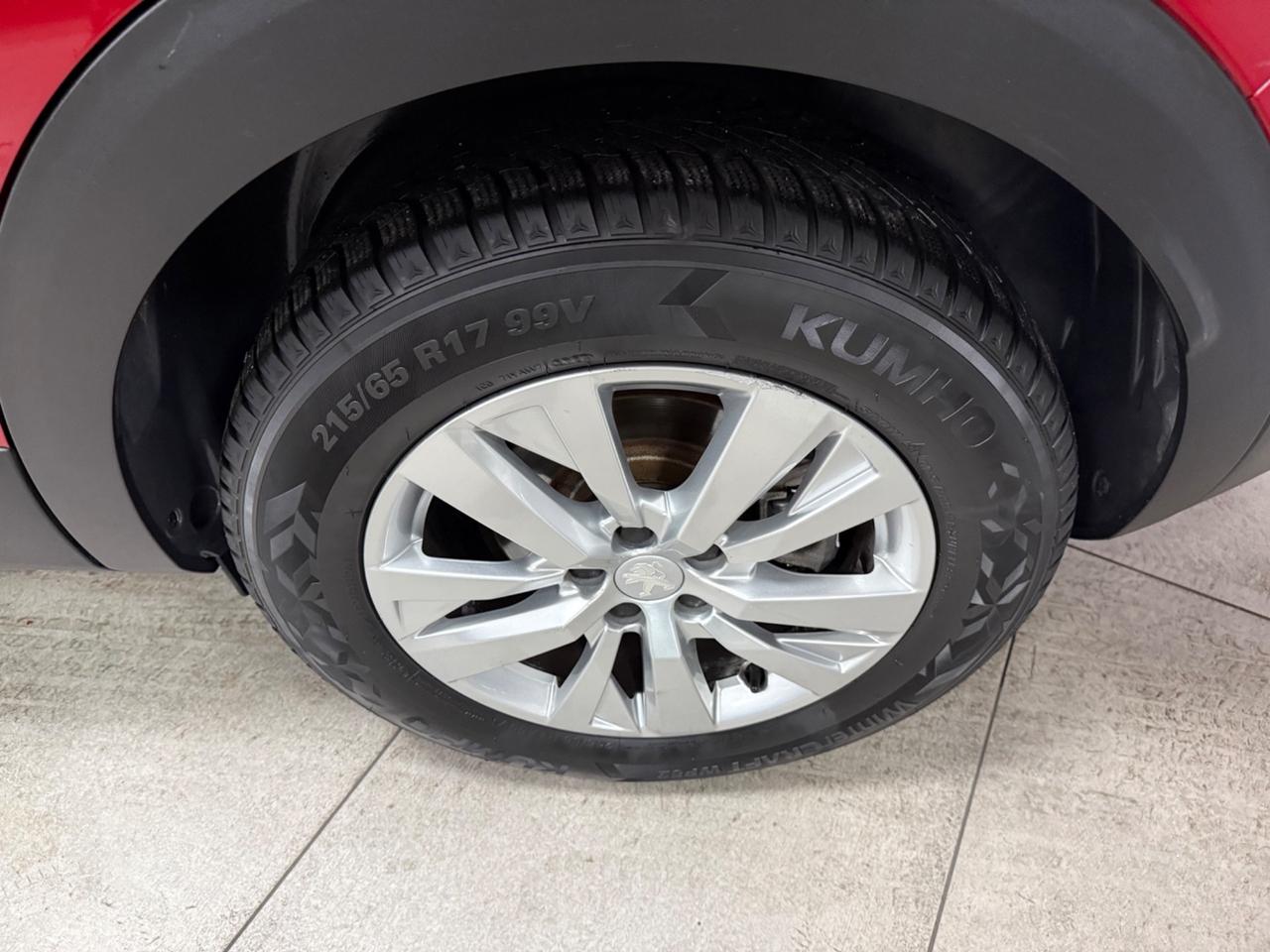 Peugeot 3008 BlueHDi 130 S&S EAT8 Allure