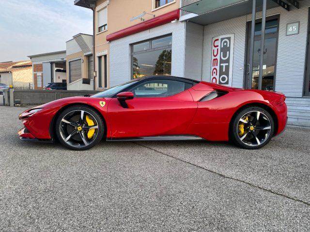 FERRARI SF90 Spider