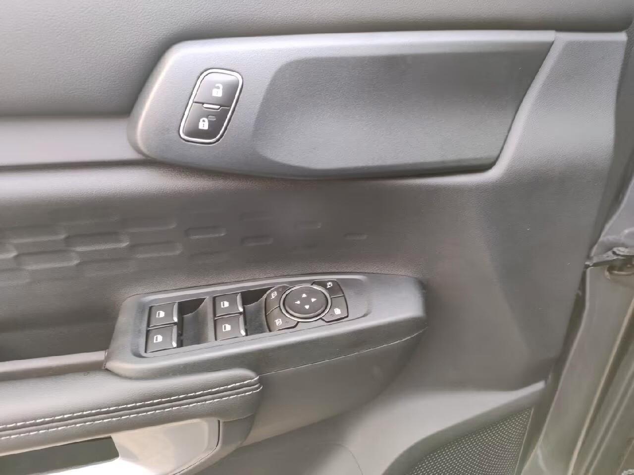 Ford Ranger 2.0 ECOBLUE DC Limited 5 posti