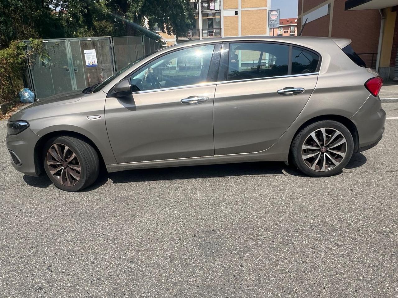 Fiat Tipo Lounge 1.4 Turbo LPG #11718