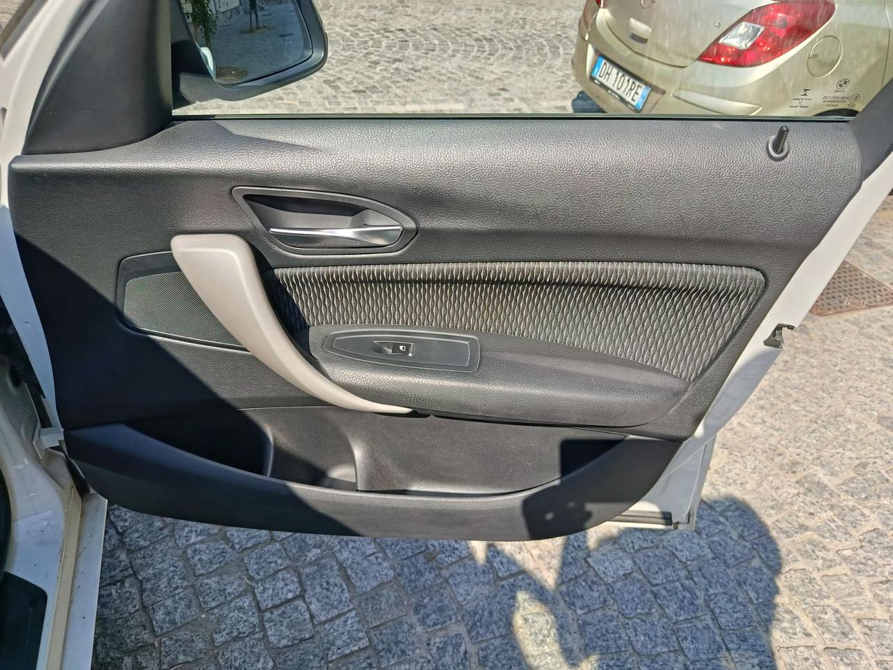 Bmw 116 d Advantage #11610