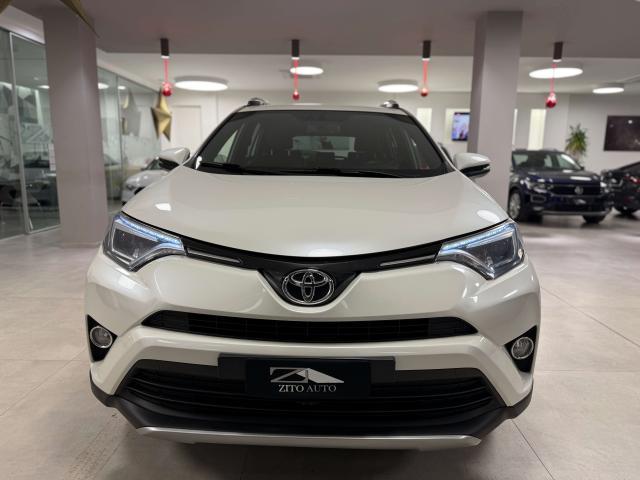 Toyota RAV 4 2.0 d-4d Lounge 2wd mt