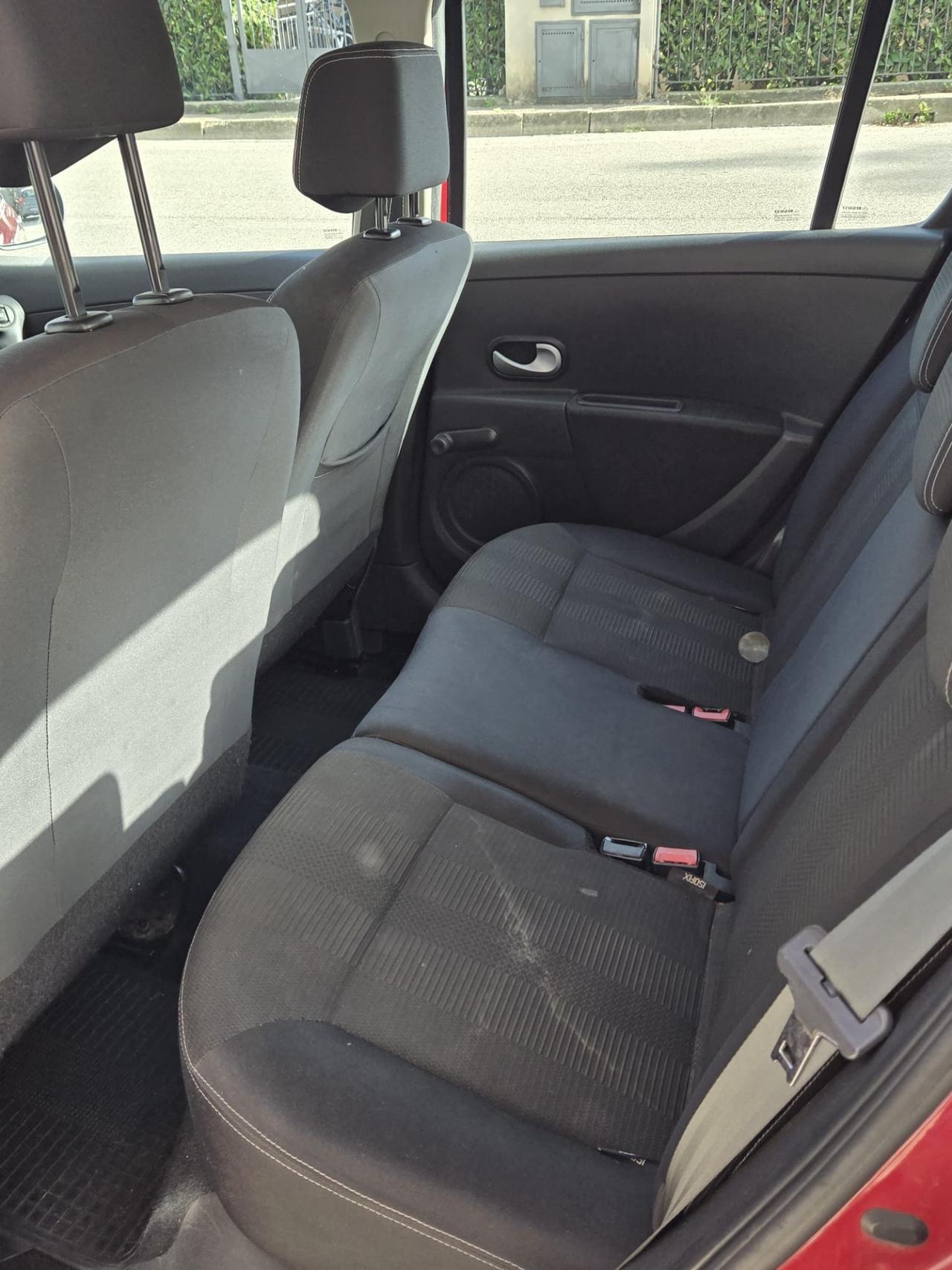 Renault Clio 1.2 16V 5 porte GPL Confort