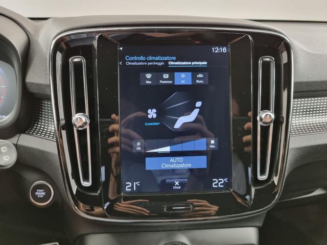 VOLVO XC40 D3 R-design