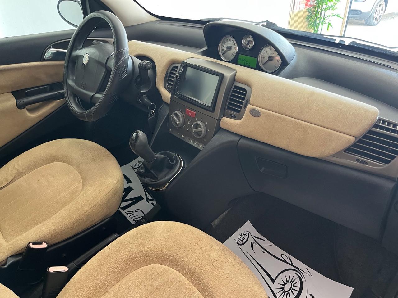 Lancia Ypsilon 1.3 Multijet 16V Platino