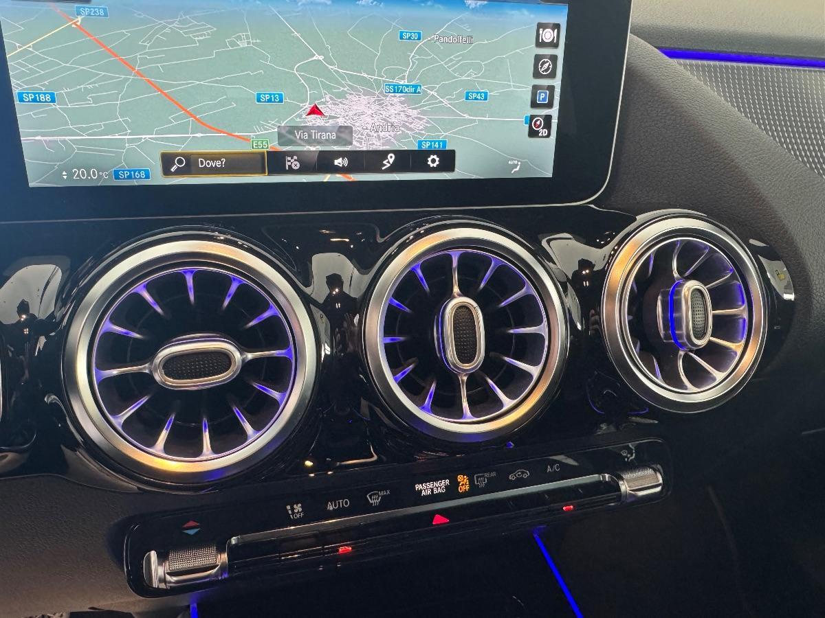 MERCEDES B180 d Automatic Sport BURMESTER/ LUCI AMBIENT/ PELLE/ LED