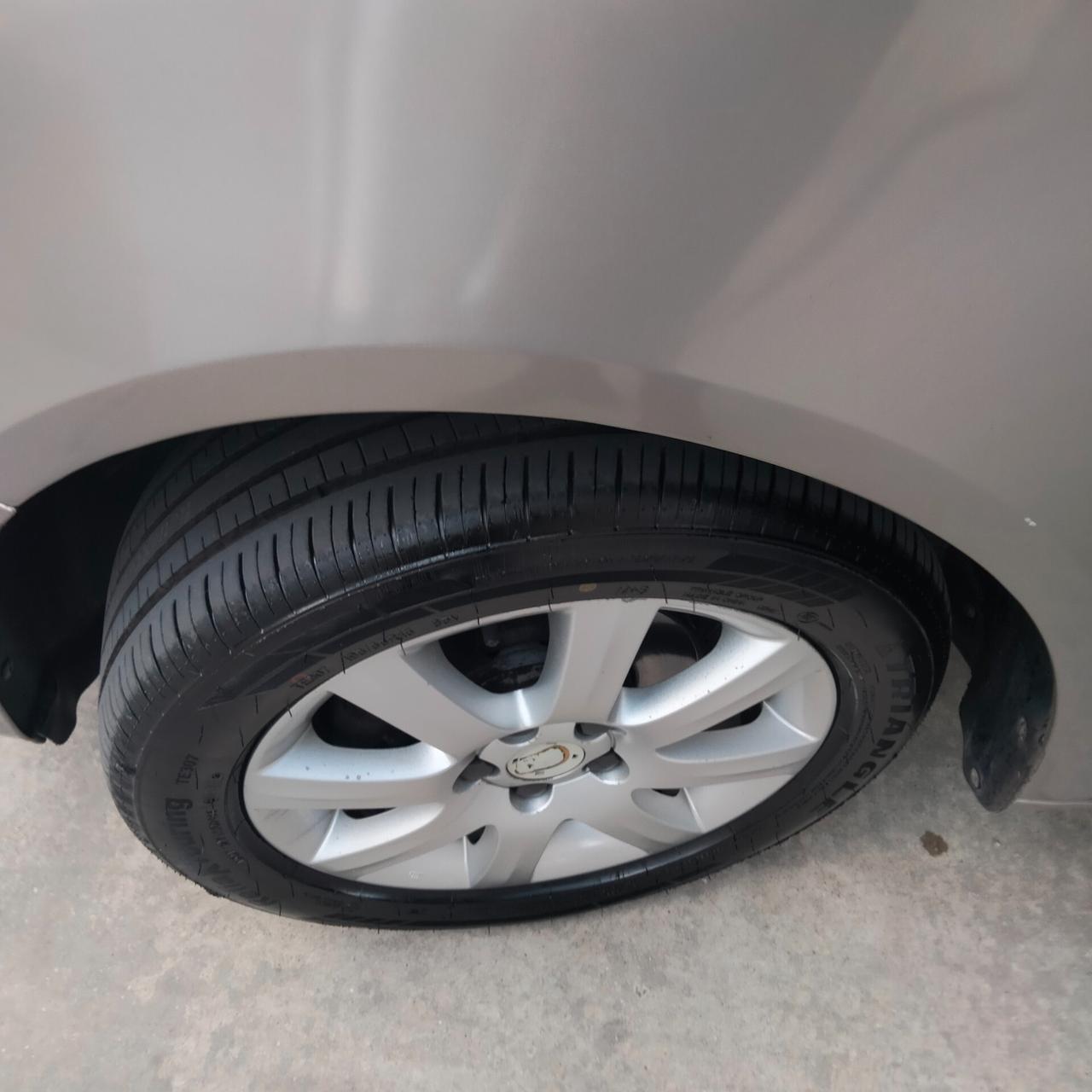 Skoda Roomster 1.2 12V 70CV Style