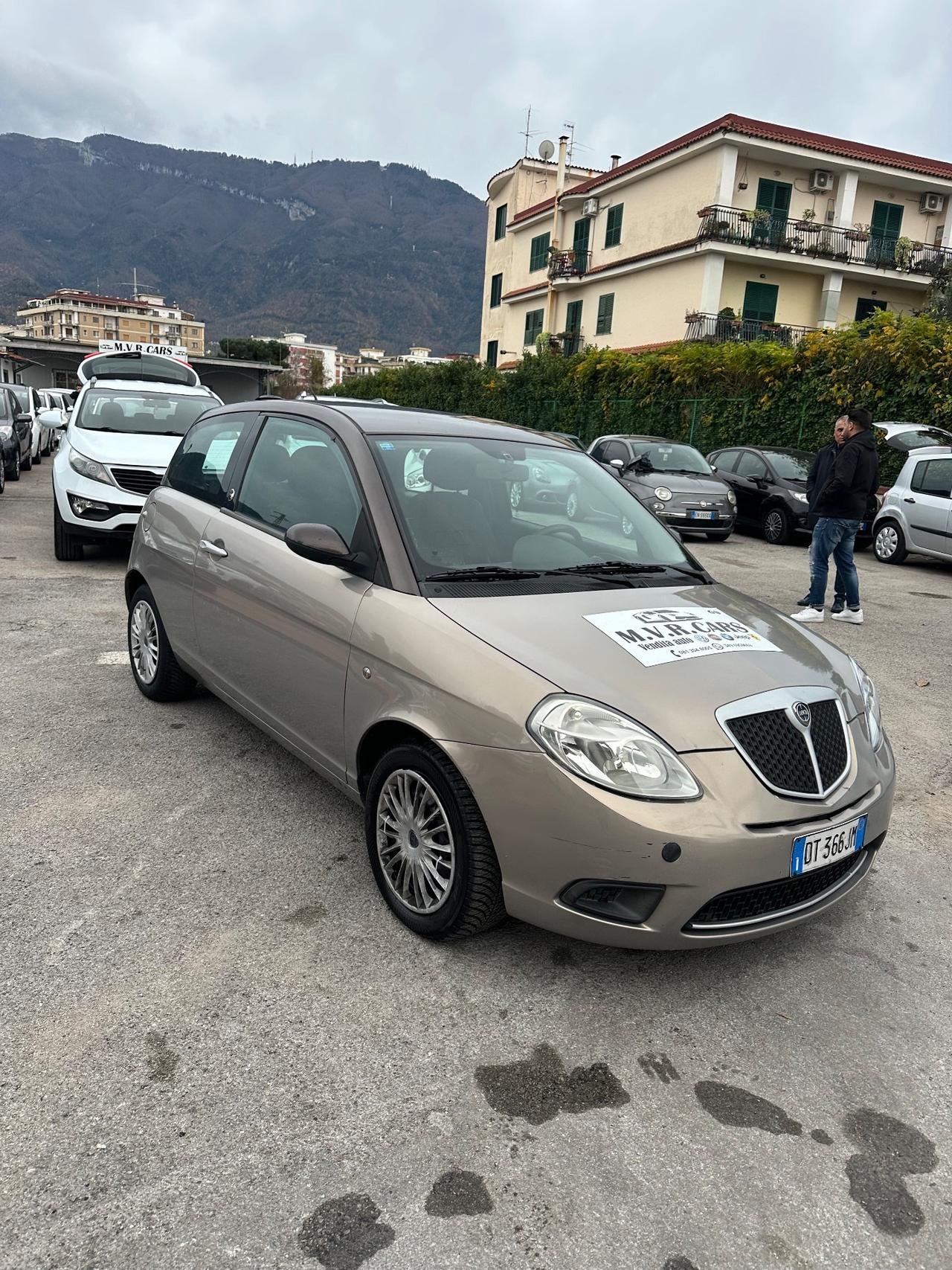 Lancia Ypsilon 1.4 Oro Ecochic GPL