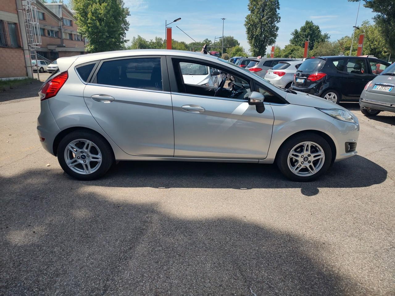 Ford Fiesta 1.5 TDCi 75CV 5 porte Titanium, OK NEOPATENTATI, GARANZIA L.12 MESI