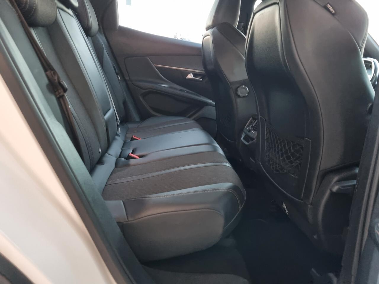 Peugeot 3008 II 1.5 bluehdi GT Line s&s 130cv