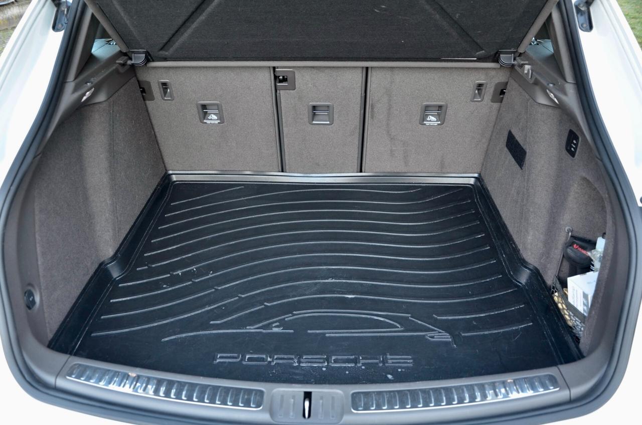 PORSCHE MACAN S 2.9 380cv PDK, UFF ITALIANA, SERVICE PORSCHE, TETTO, MATRIX, SPORT CHRONO PLUS, HI-FI BOSE, SOSPENSIONI ADATTIVE, RETROCAMERA 360°, PERMUTE