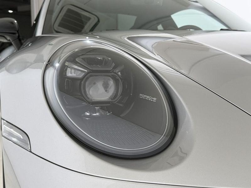 Porsche 911 Carrera GTS