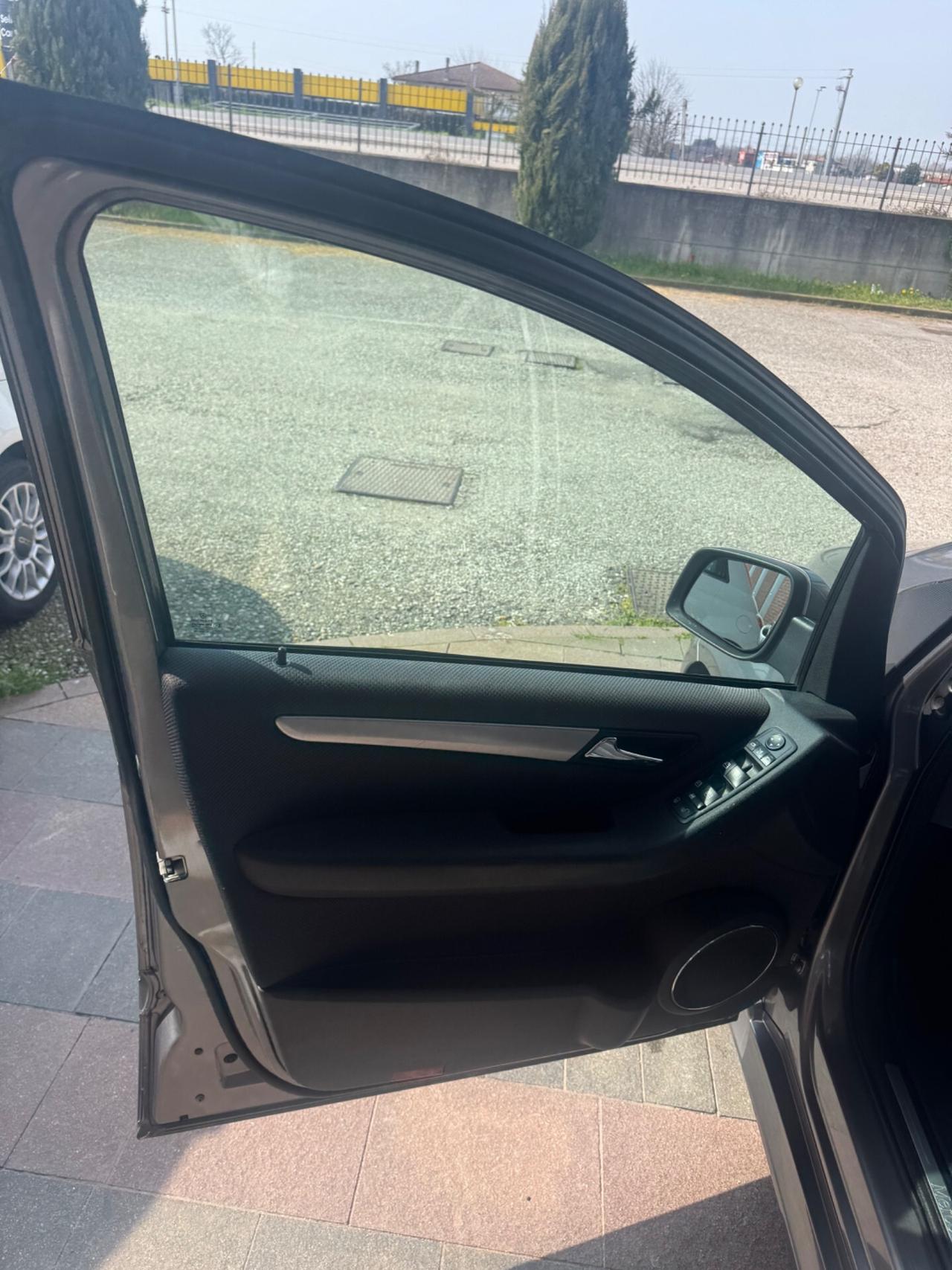 Mercedes-benz B 180 CDI Premium