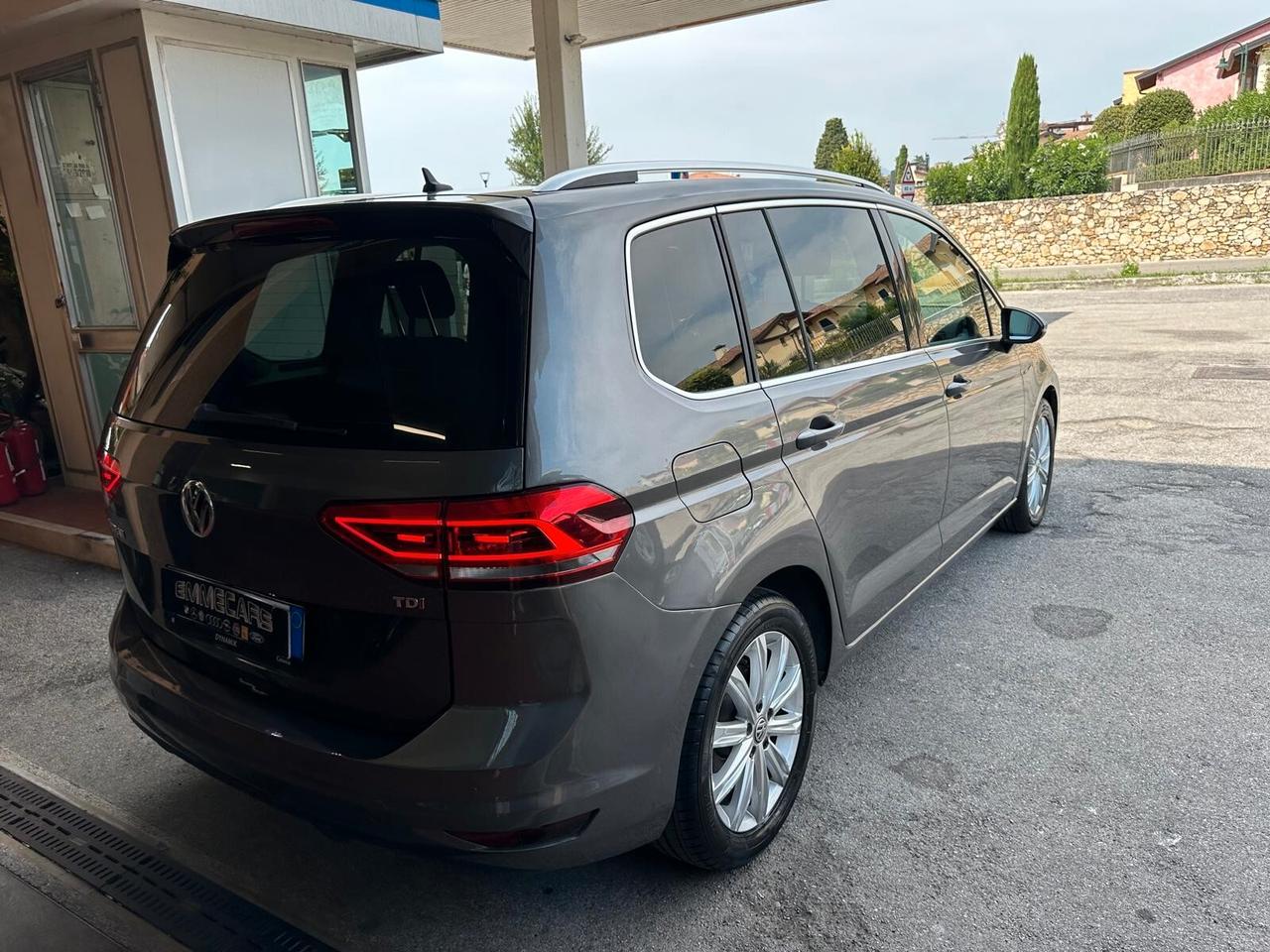 Volkswagen Touran 1.6 TDI Executive BlueMotion Technology 7 posti