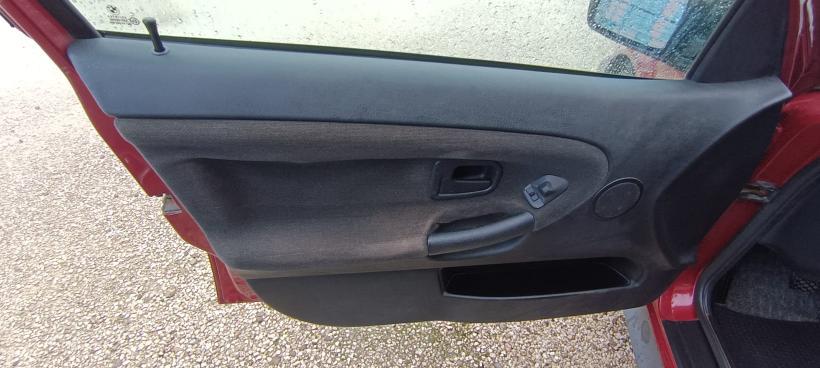 BMW Serie 3 Berlina E36 318i Europa