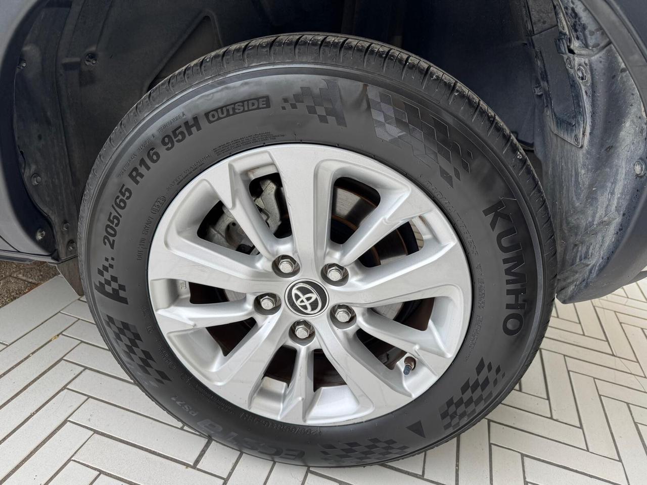 Toyota Yaris Cross 1.5 Hybrid 5p. E-CVT Business
