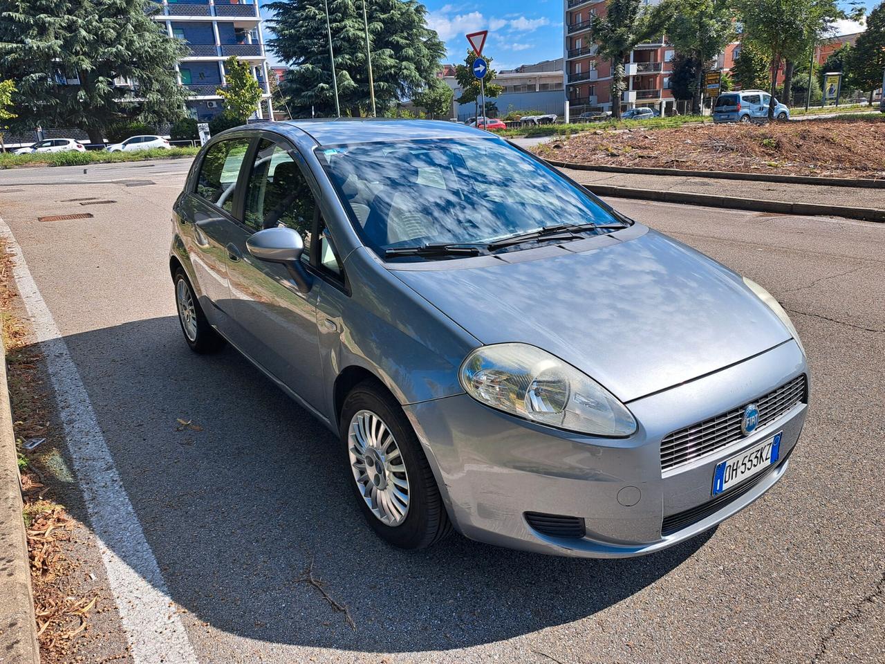Fiat Grande Punto 1.3 MJT 75 CV 5 porte Dynamic