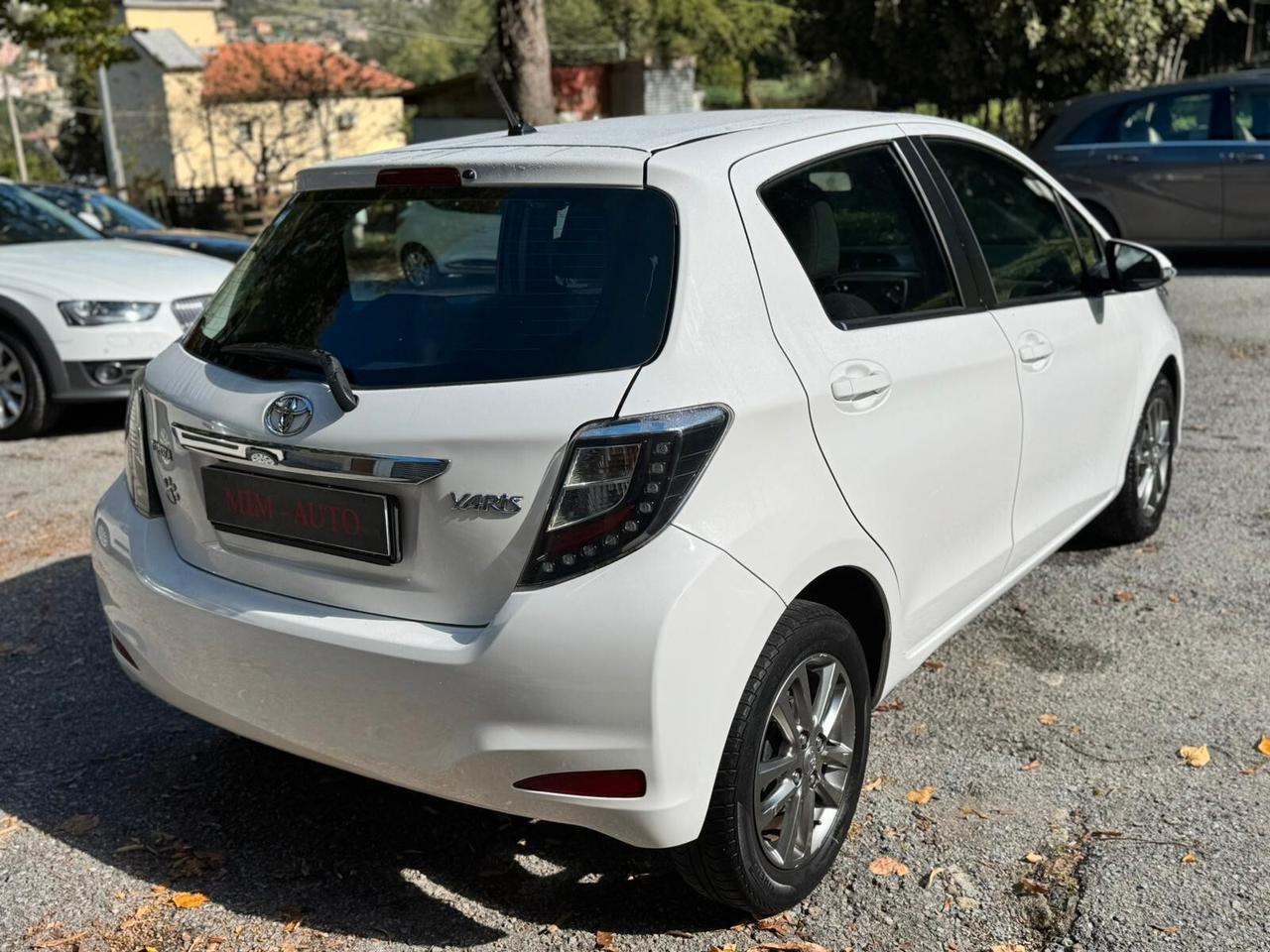 Toyota Yaris 1.0 5 porte Active GARANZIA 1 ANNO