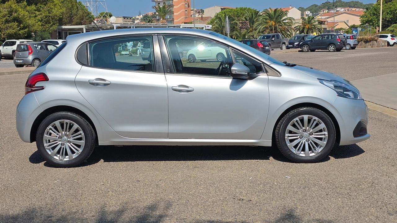 Peugeot 208 1.6 Bluehdi 75 cv 2018 Uniproprietaria