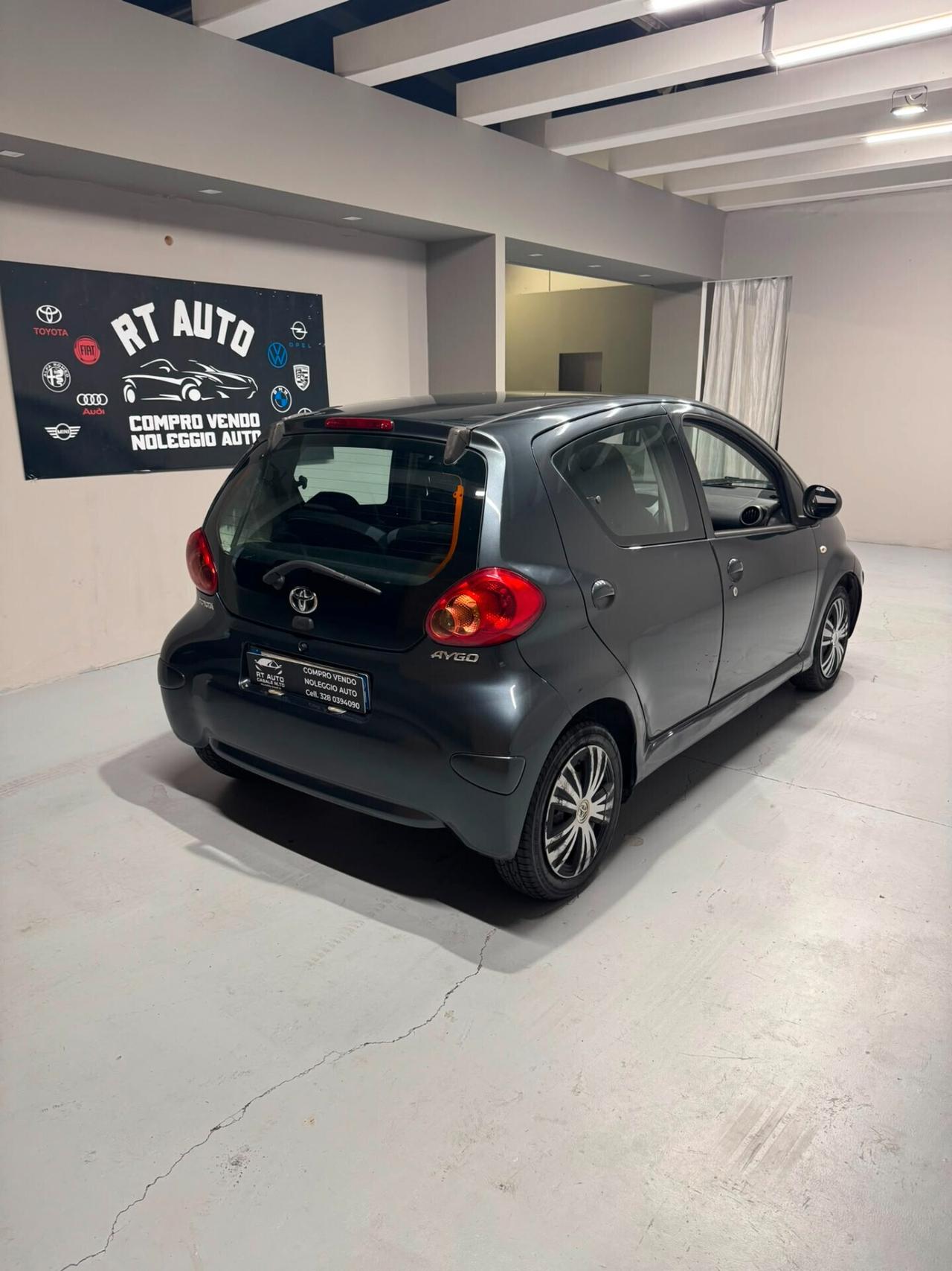 Toyota Aygo 1.0 12V VVT-i 5 porte Sol