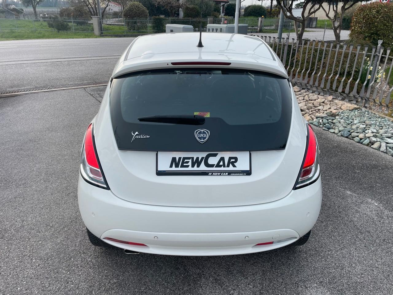 Lancia Ypsilon 1.2 69 CV 5 porte Platinum