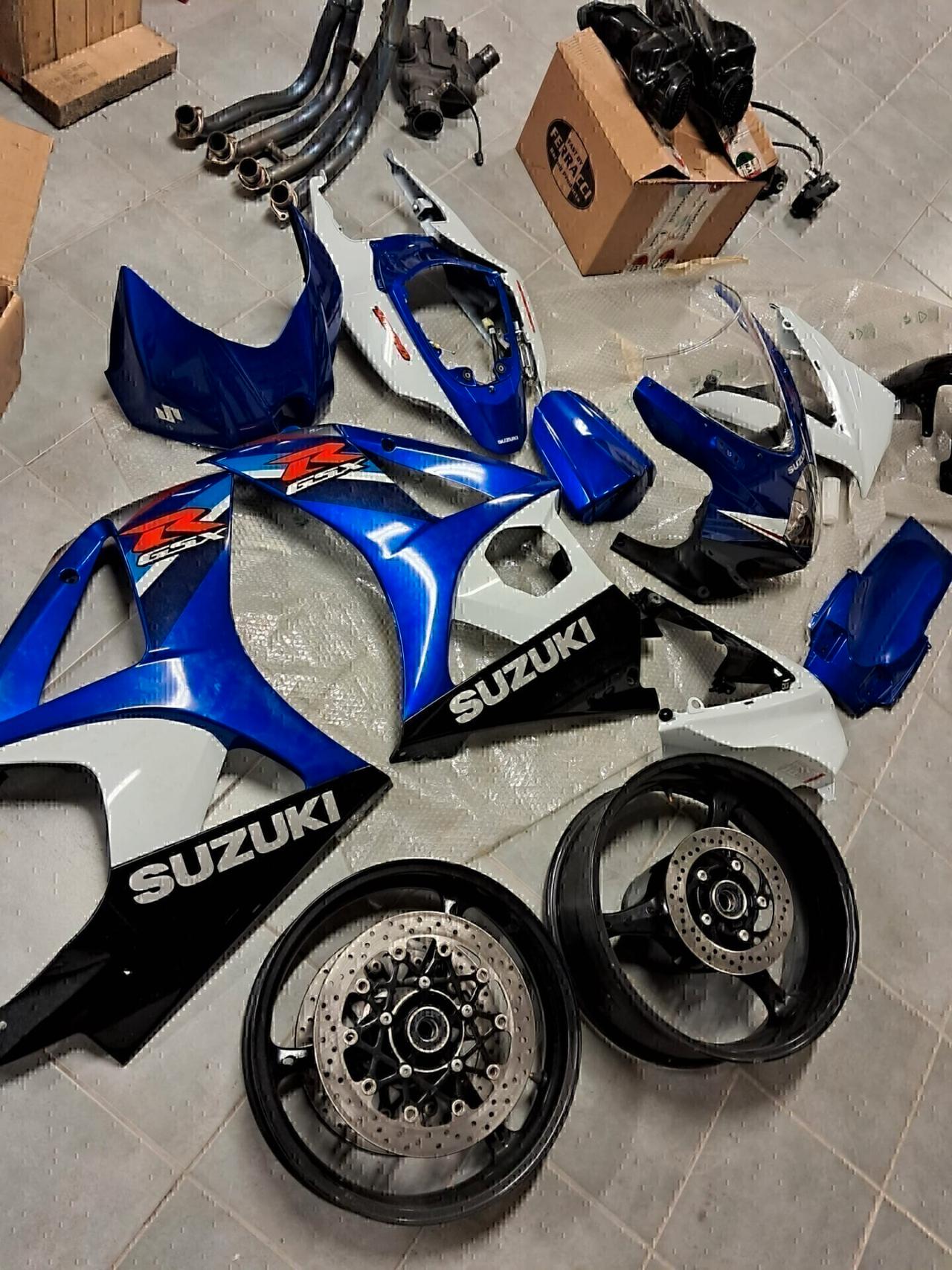 SUZUKI GSXR 1000 K5 E K7