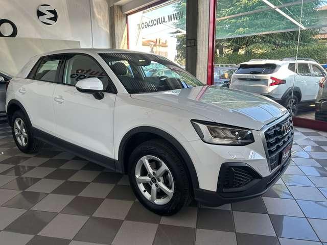Audi Q2 30 TFSI Business Advanced
