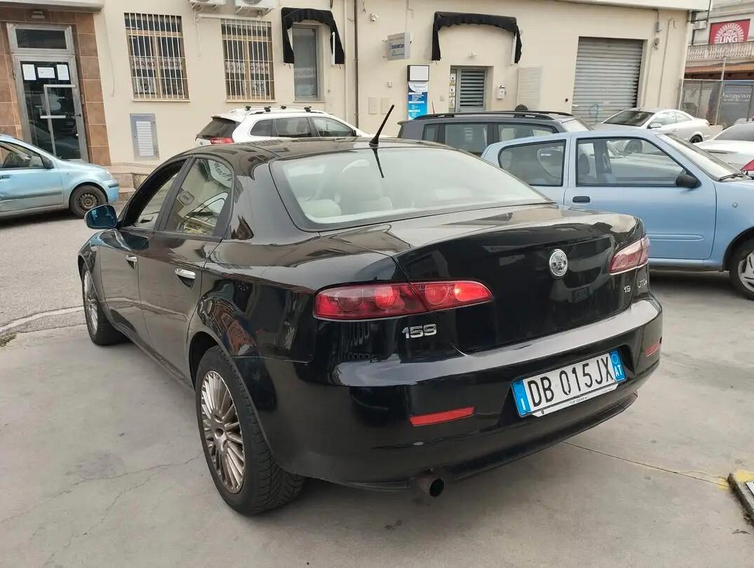 Alfa Romeo 159 1.9 JTDm 16V Exclusive