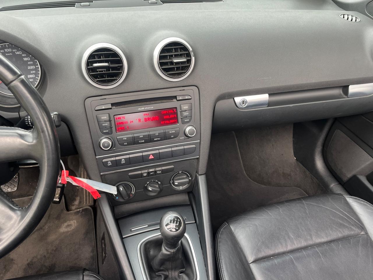 Audi A3 Cabrio 1.6 TDI NEOPATENTATI - 2011