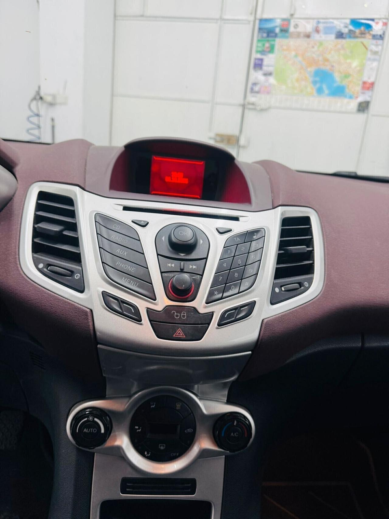 Ford Fiesta 1.2 82CV 3 porte Titanium