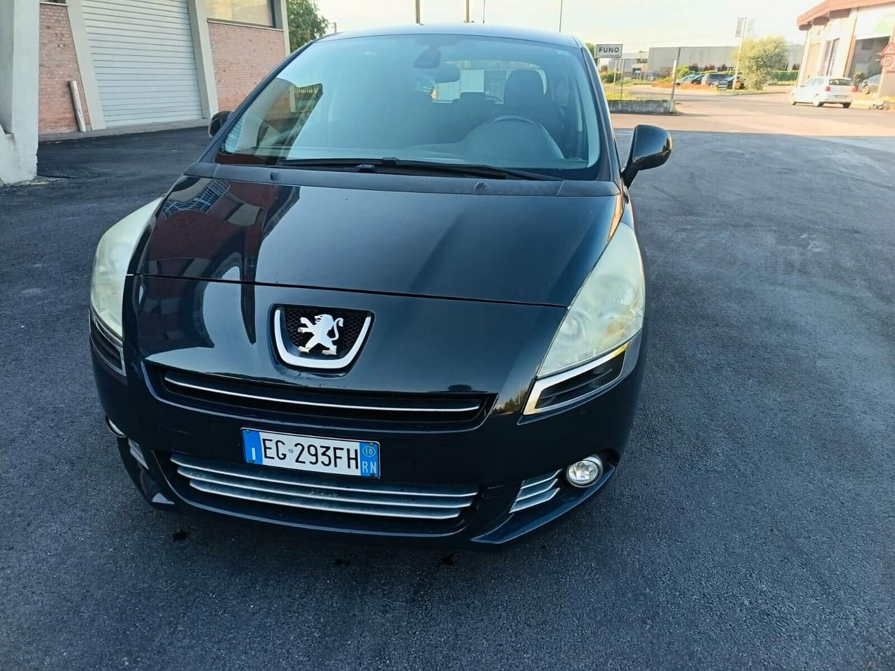 Peugeot 5008 1.6 HDi 112CV Business