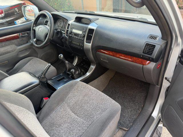 TOYOTA Land Cruiser 3.0 D-4D 16V cat 3 porte Sol