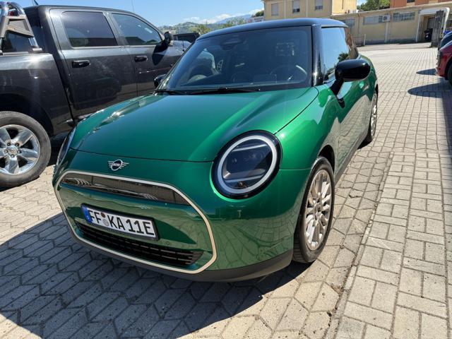 MINI Cooper E Cooper E Favoured BRITISH RACIG GREEN