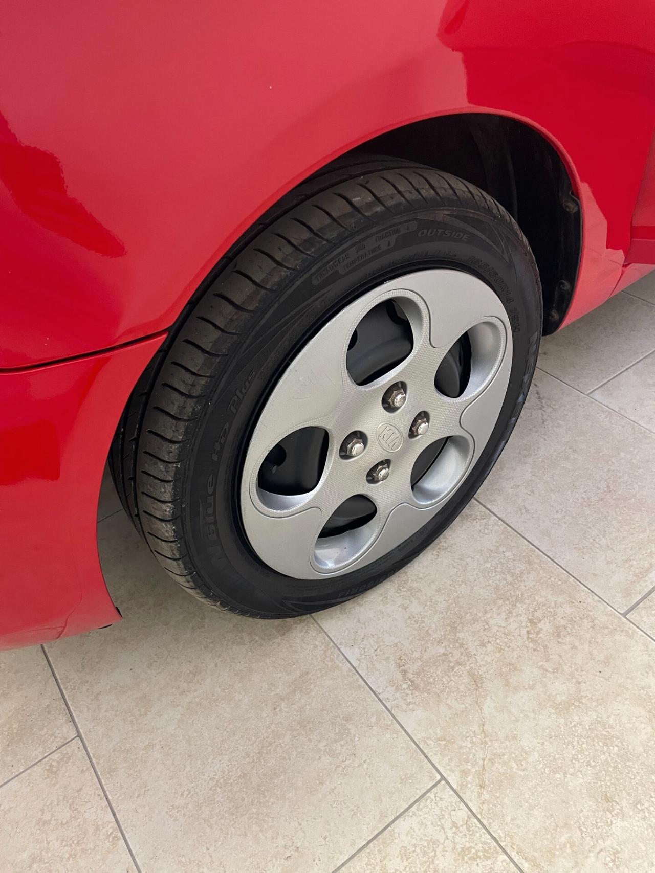 Kia Picanto 5p 1.0 Life 135.000 km! CLIMA Tagliandata Neopatentati