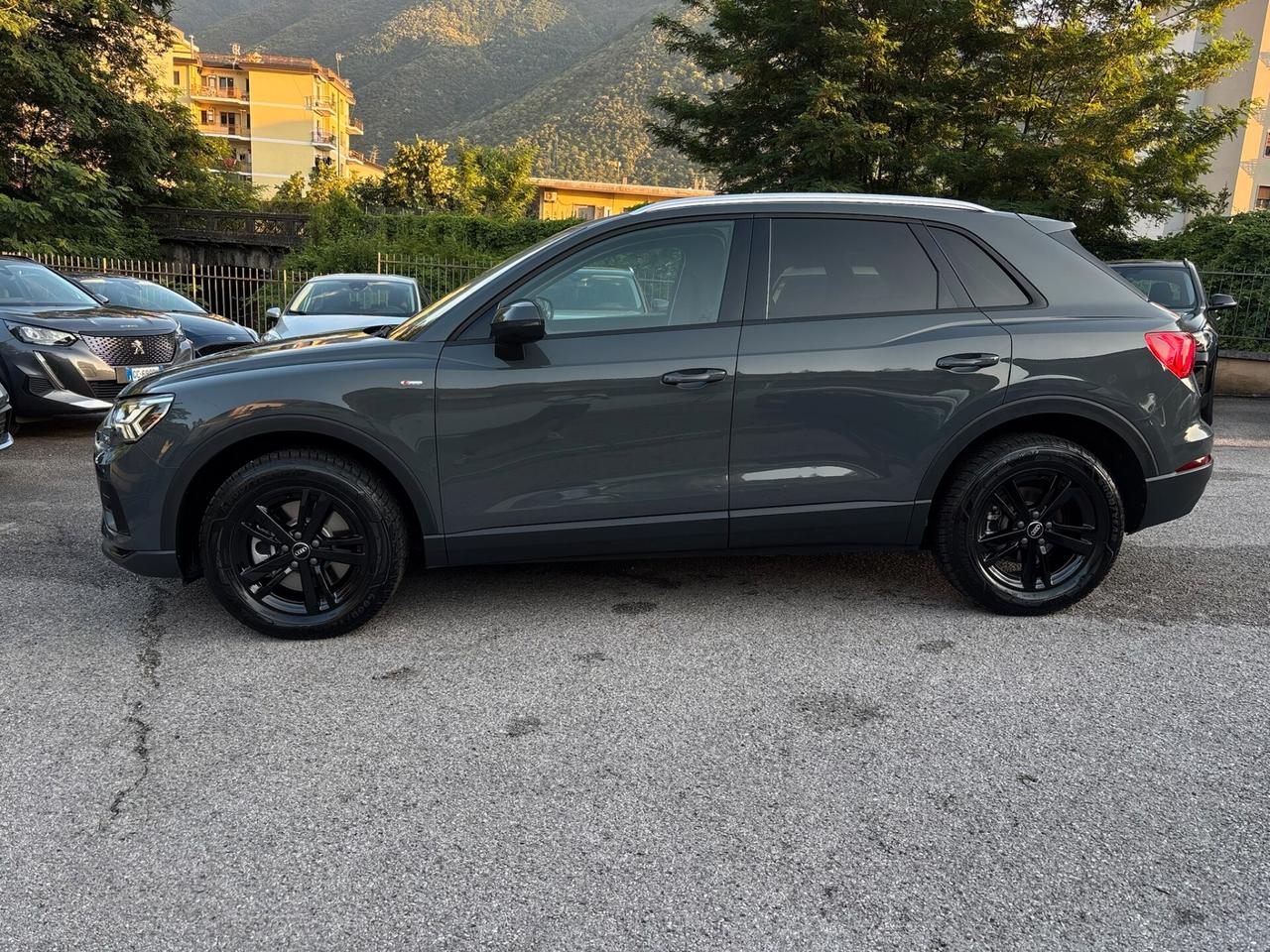 Audi Q3 40 TDI quattro S tronic S- line LED MATRIX