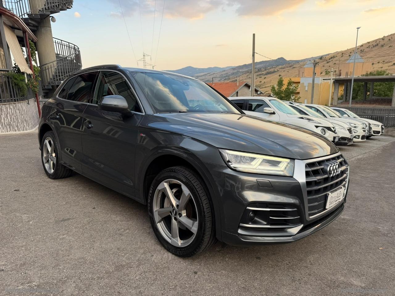 AUDI Q5 40 TDI quattro S tronic S line plus
