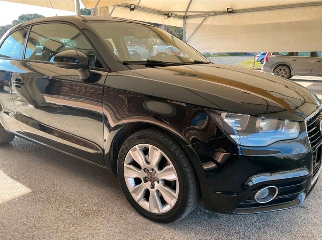 Audi A1 1.4 TFSI S tronic 119g Ambition