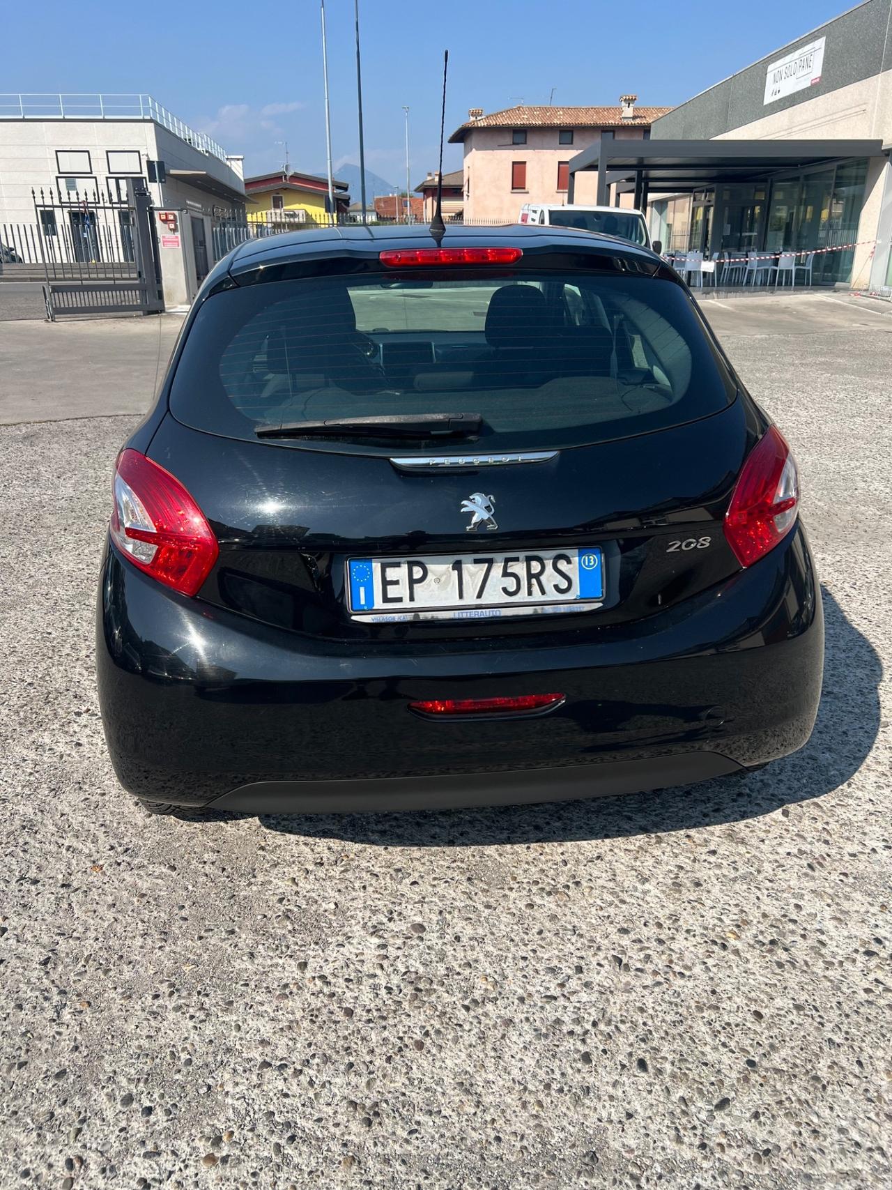 Peugeot 208 1.2 VTi 82 CV 5 porte Access