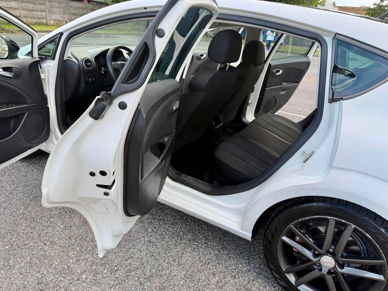Seat Leon 2.0 TSI DSG FR (MY09)