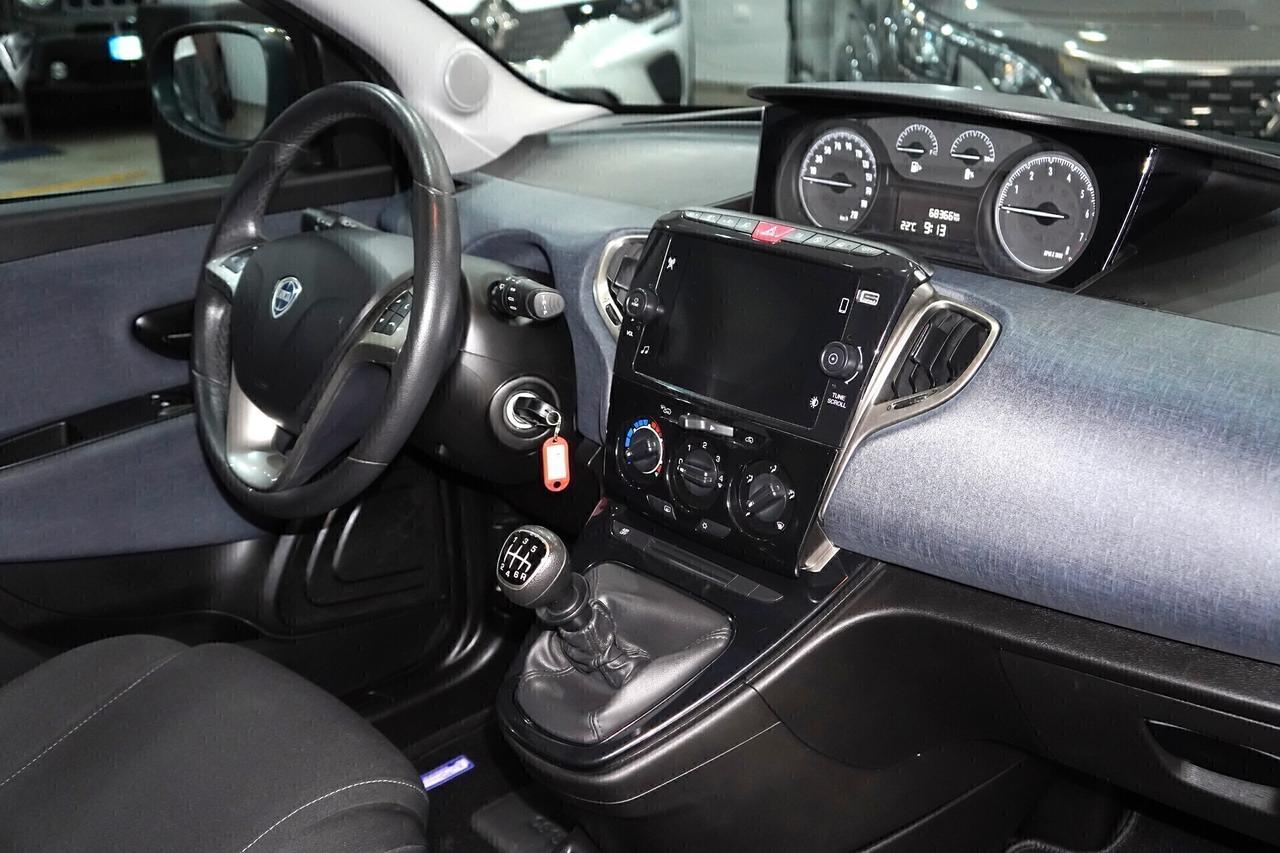 Lancia Ypsilon 1.0 HYBRID 70cv GOLD - 5° POSTO