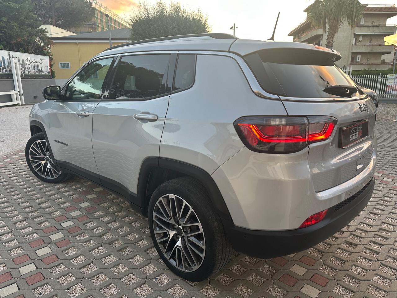 Jeep Compass 1.6 MJT 130 CV Limited Tetto