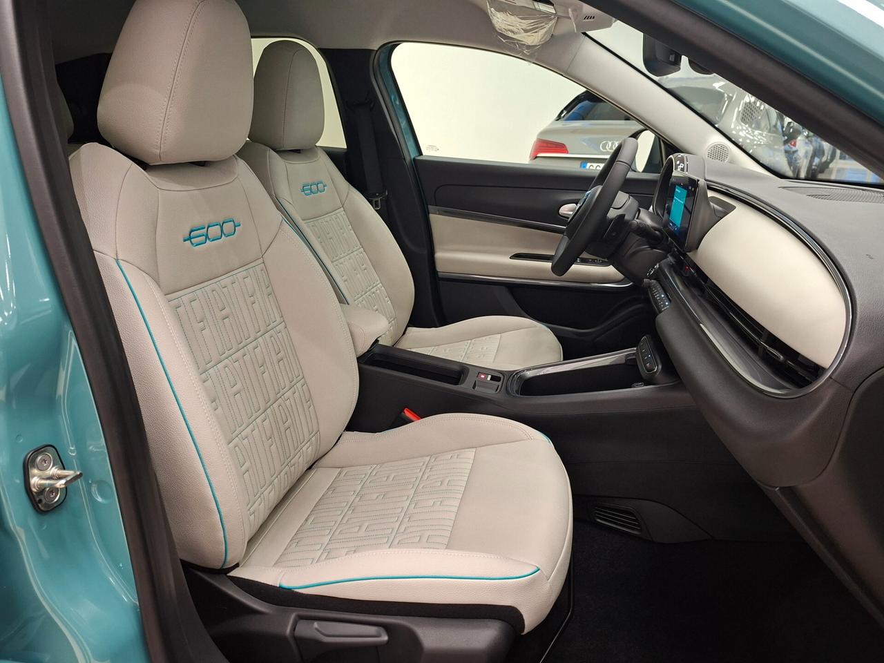 Fiat 600 Hybrid 110 CV DCT MHEV La Prima