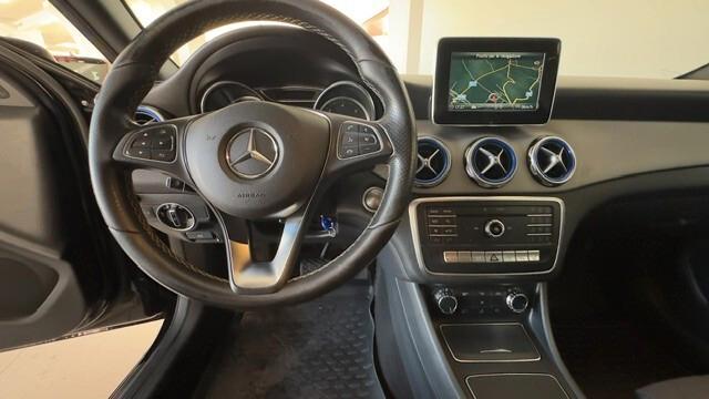 Mercedes-benz GLA 180 d Sport