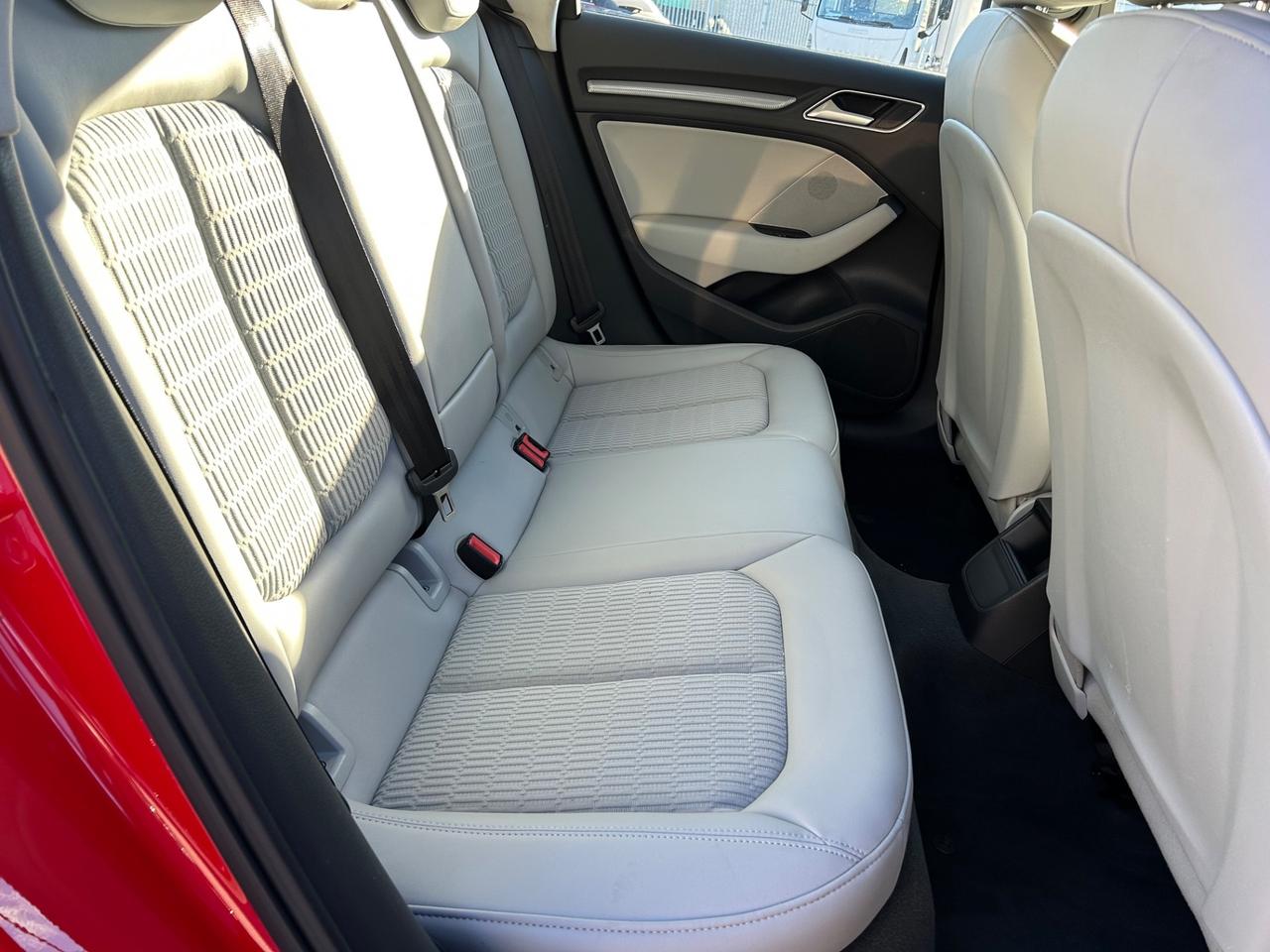 Audi A3 SPB 1.4 TFSI g-tron Ambiente