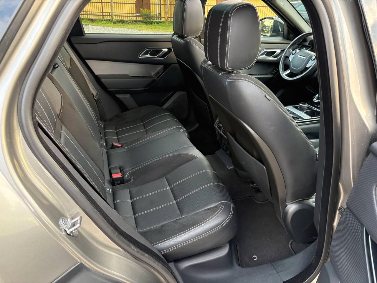 Range Rover Velar 2.0D I4 180 CV R-Dynamic HSE Tetto Aprile