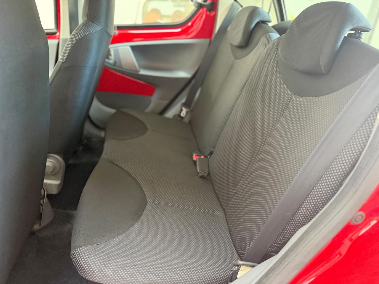Toyota Aygo 1.0 12V VVT-i 5 porte Now