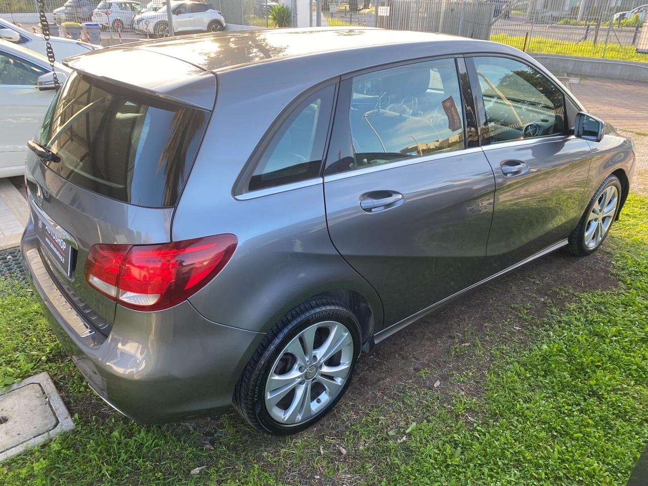 MERCEDES - Classe B - B 180 d Automatic Premium -